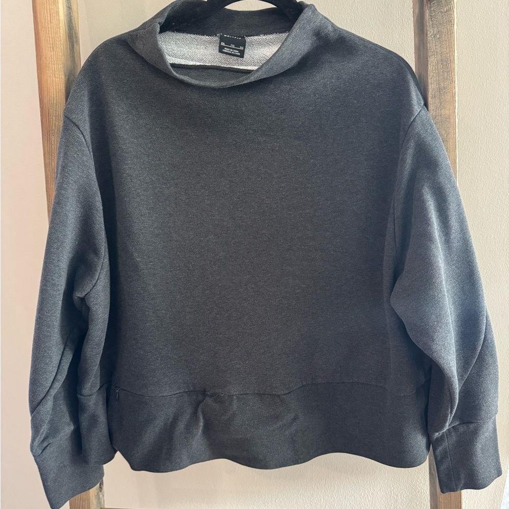 Women’s Nike (XXL) Grey Mock Neck Sweatshirt